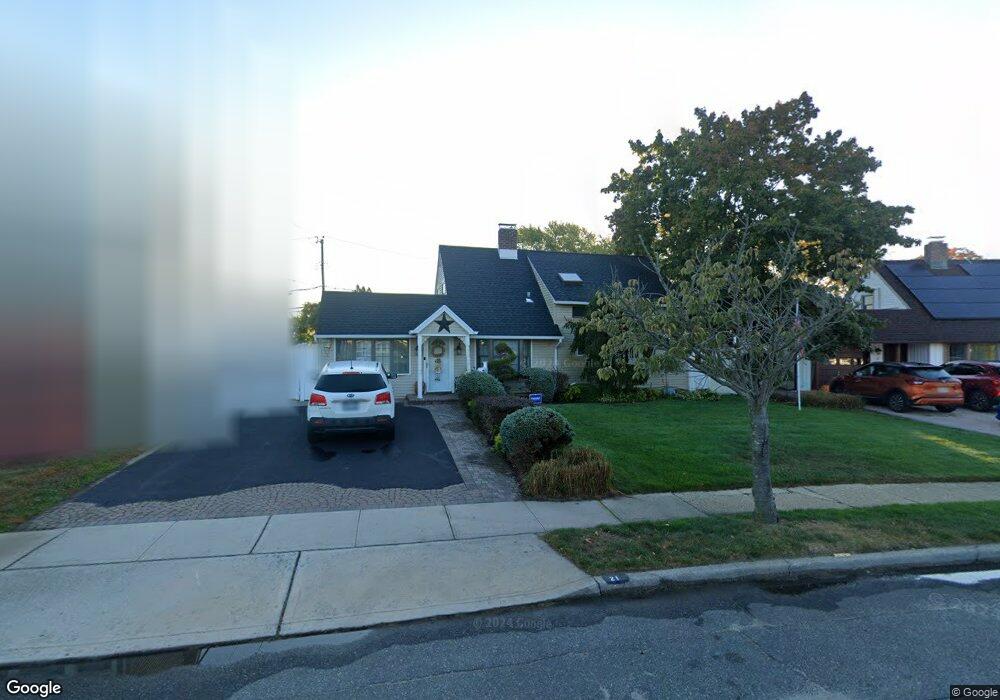 21 Sky Ln, Levittown, NY 11756 - photo 1