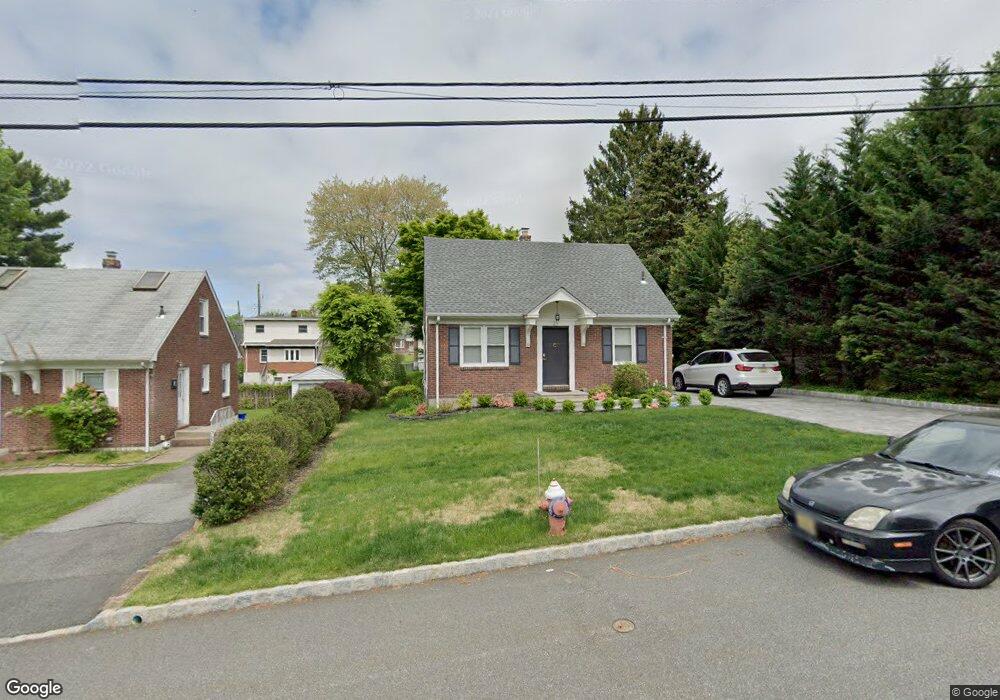 29 Crest Dr S, Cresskill, NJ 07626 - photo 1