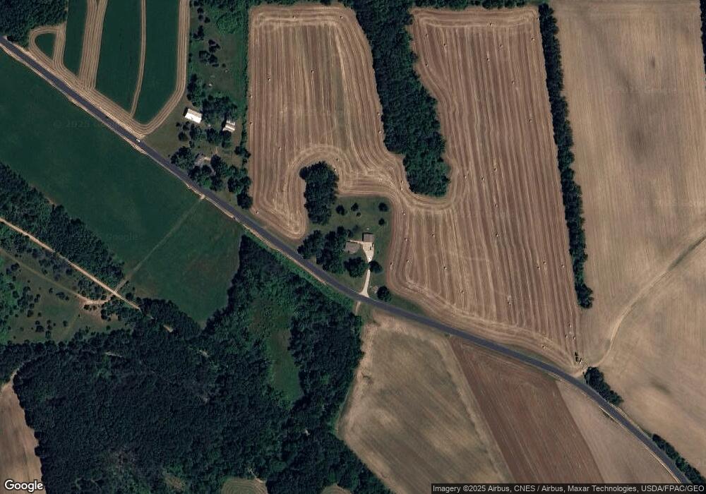 N13816 W Prairie Rd, Trempealeau, WI 54661 - photo 1