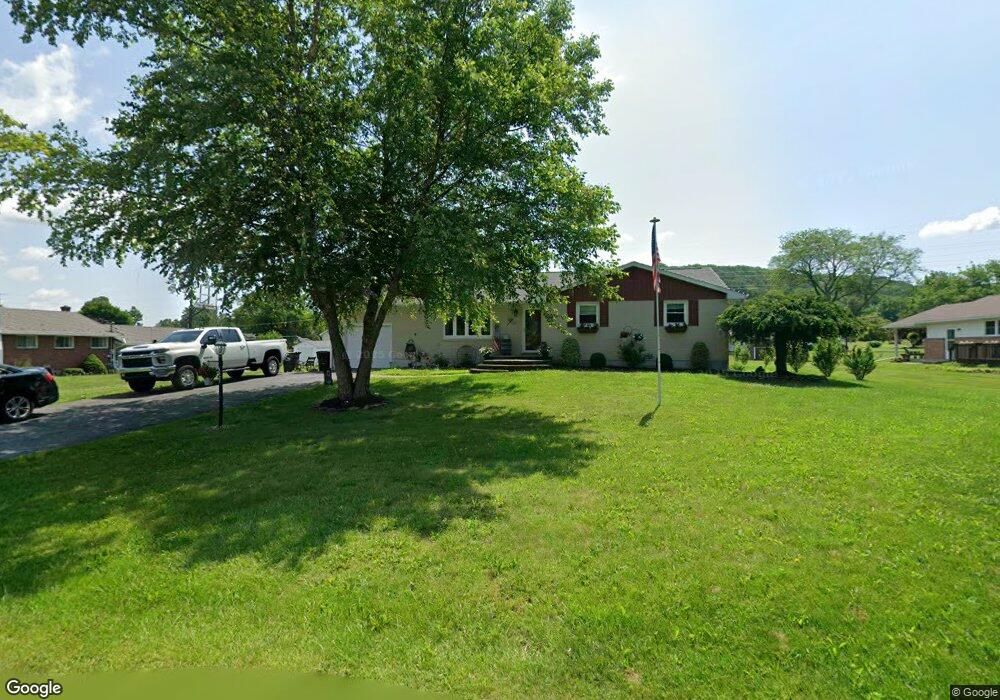 4427 S Sunset Dr, Coopersburg, PA 18036 - photo 1