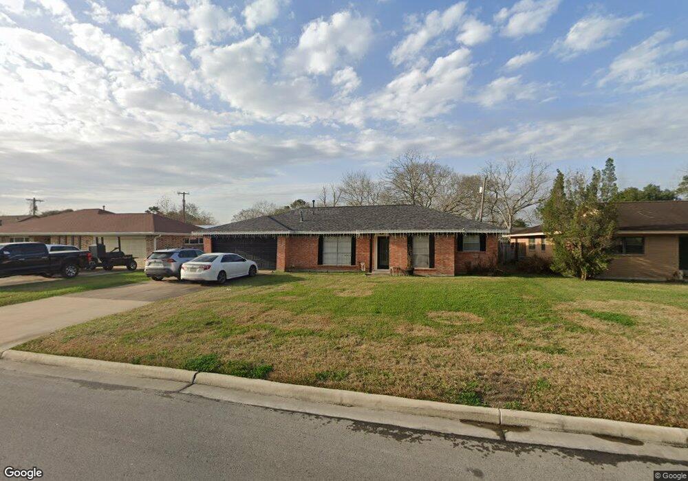 321 Hurstgreen Ln, Alvin, TX 77511 - photo 1
