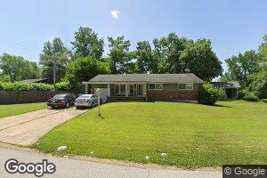 9950 Lanier Dr, Saint Louis, MO 63136