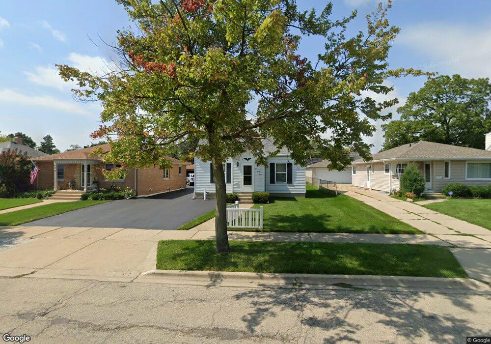 124 N Gretta Ave, Waukegan, IL 60085 - photo 1