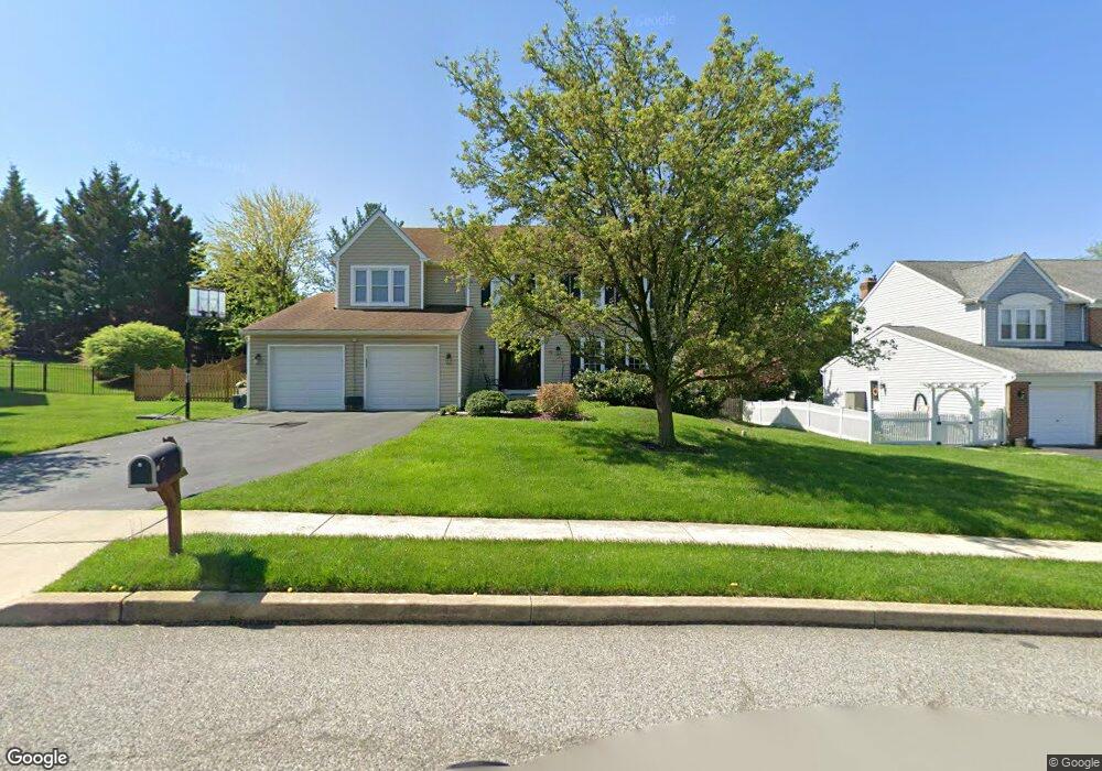 10 Garnet Cir, Conshohocken, PA 19428 - photo 1