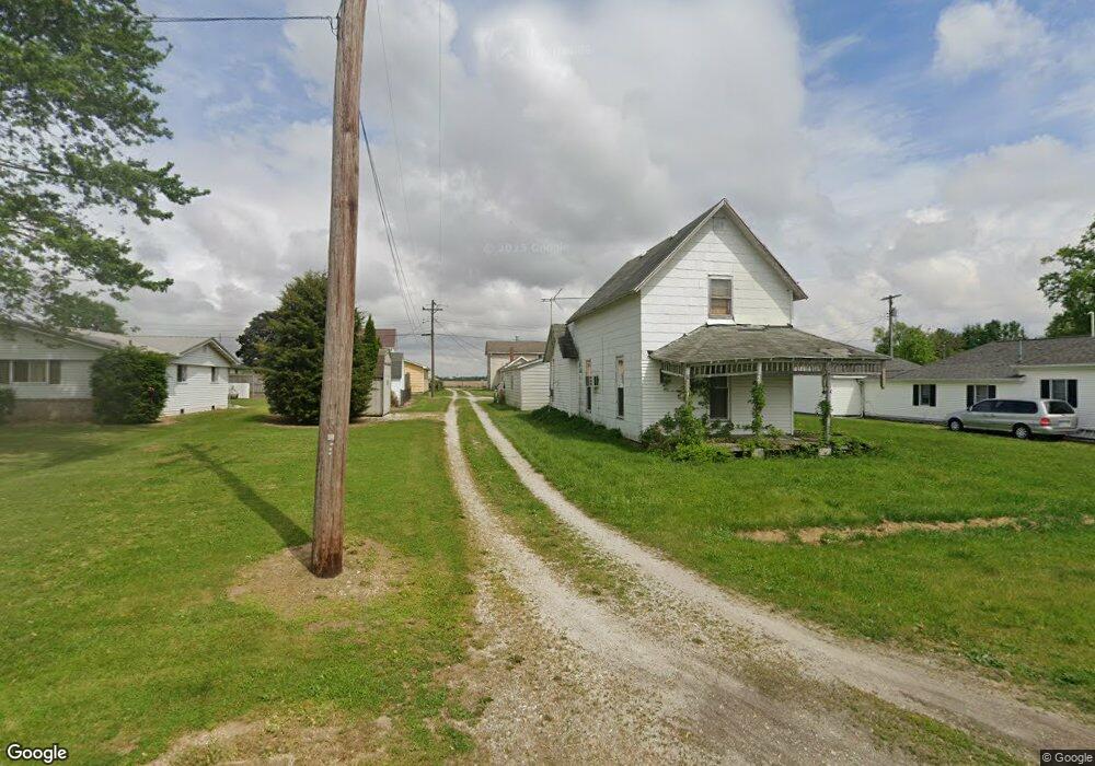 810 N Maple St, Converse, IN 46919 - photo 1