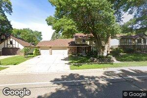 5807 Royal Oaks Dr, Saint Paul, MN 55126