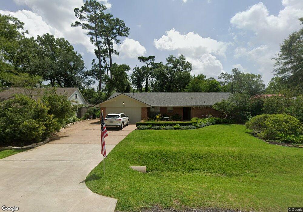 1318 Glourie Dr, Houston, TX 77055 - photo 1