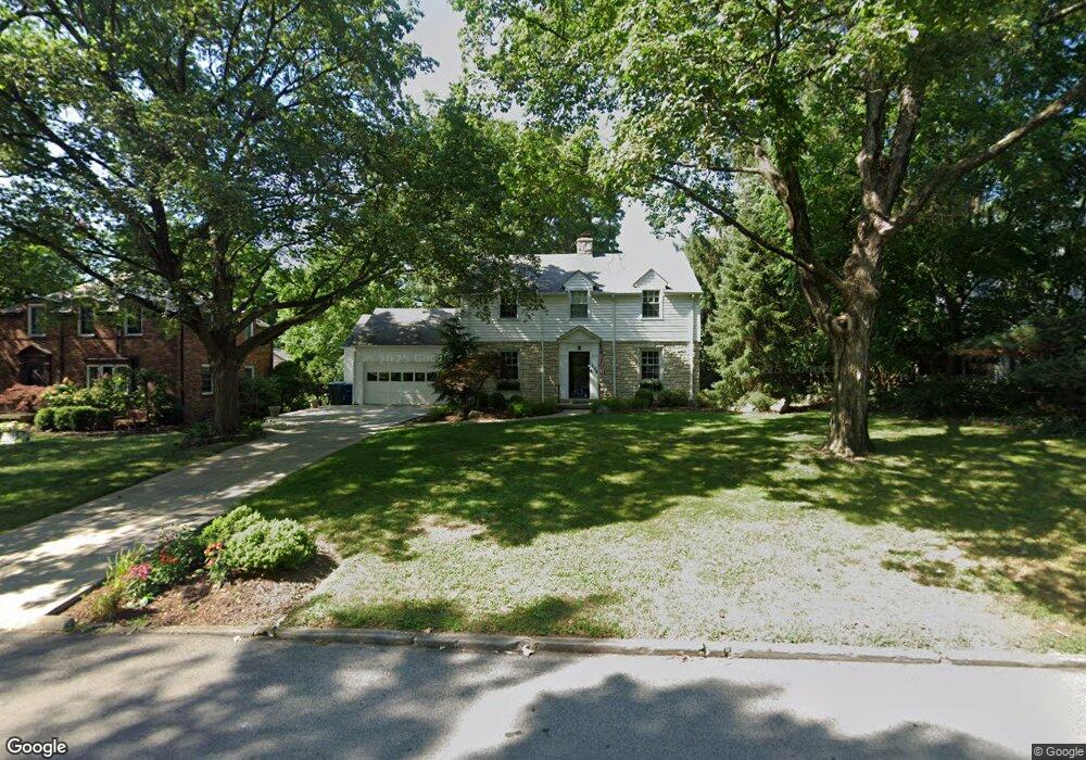 138 W Cooke Rd, Columbus, OH 43214 - photo 1