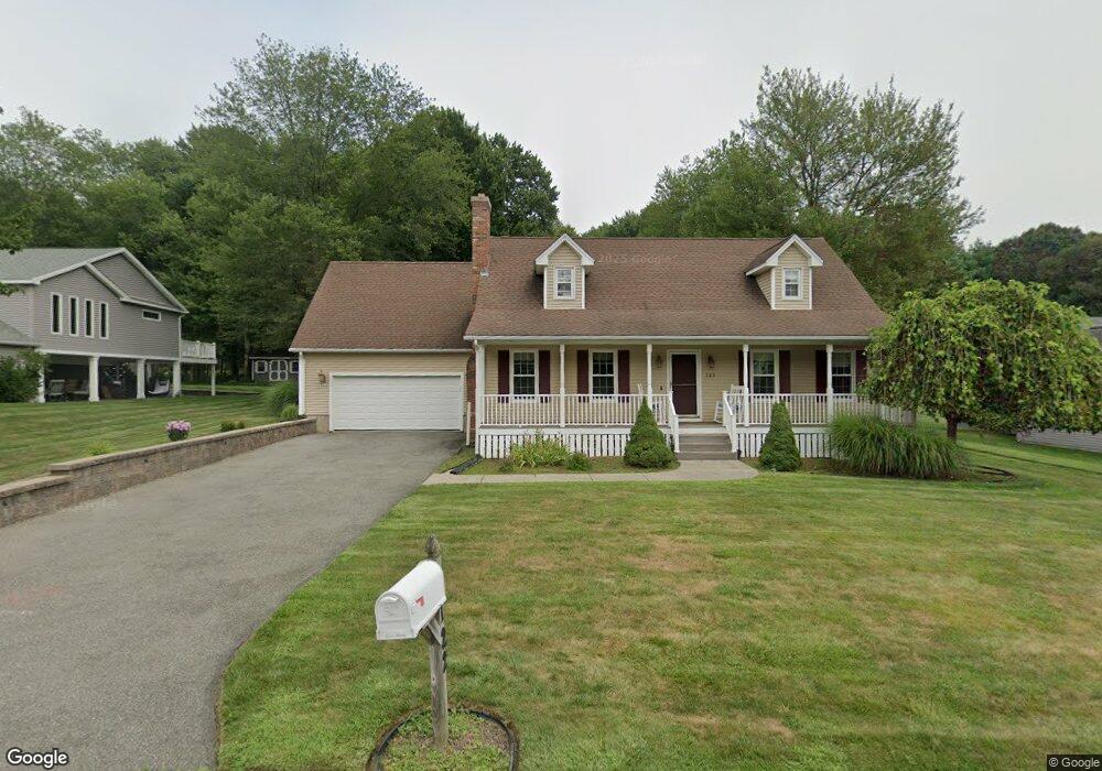 122 Overlook Dr, Ludlow, MA 01056 - photo 1