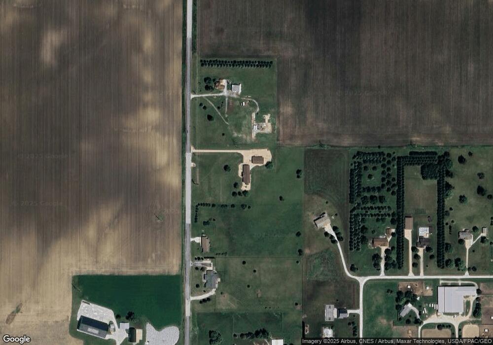 6135 Wisconsin Ave, Davenport, IA 52806 - photo 1