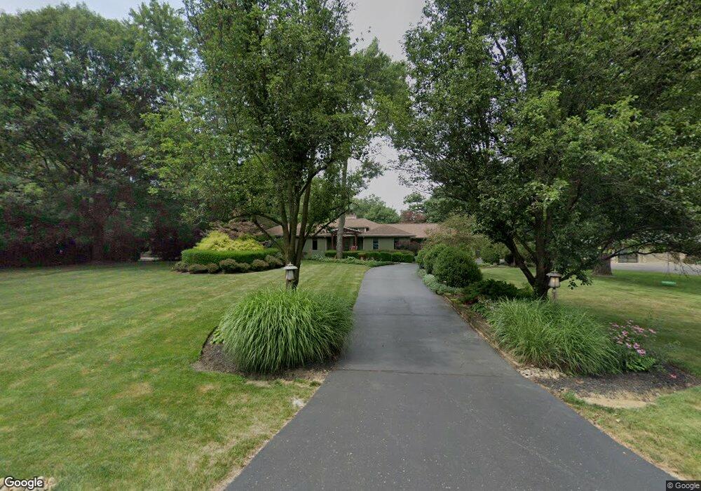 906 Meeklynn Dr, Columbus, OH 43235 - photo 1