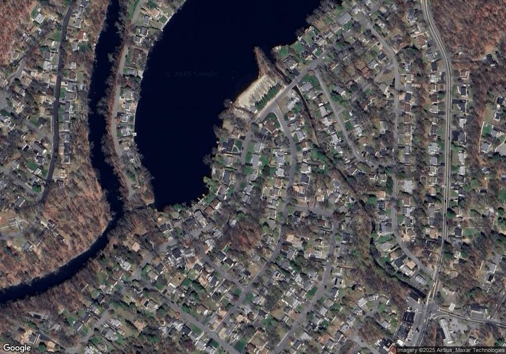 50 Lakeshore Dr, Oakland, NJ 07436 - photo 1