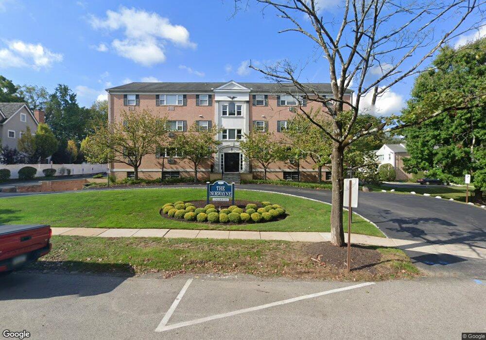 412 N Wayne Ave unit 207, Wayne, PA 19087 - photo 1