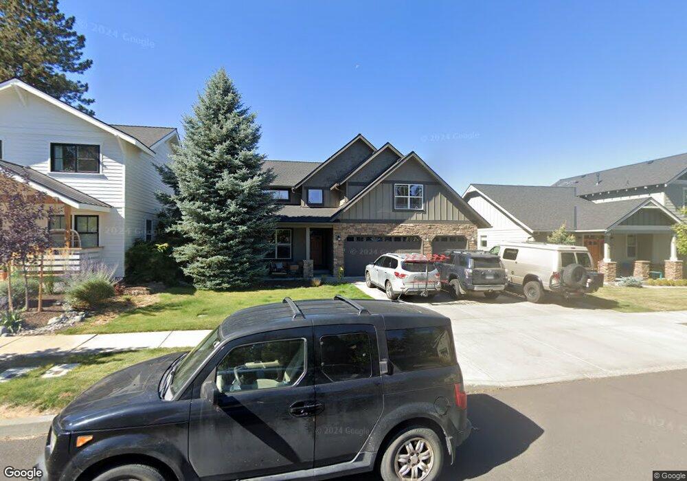 2071 NW Shiraz Ct, Bend, OR 97701 - photo 1