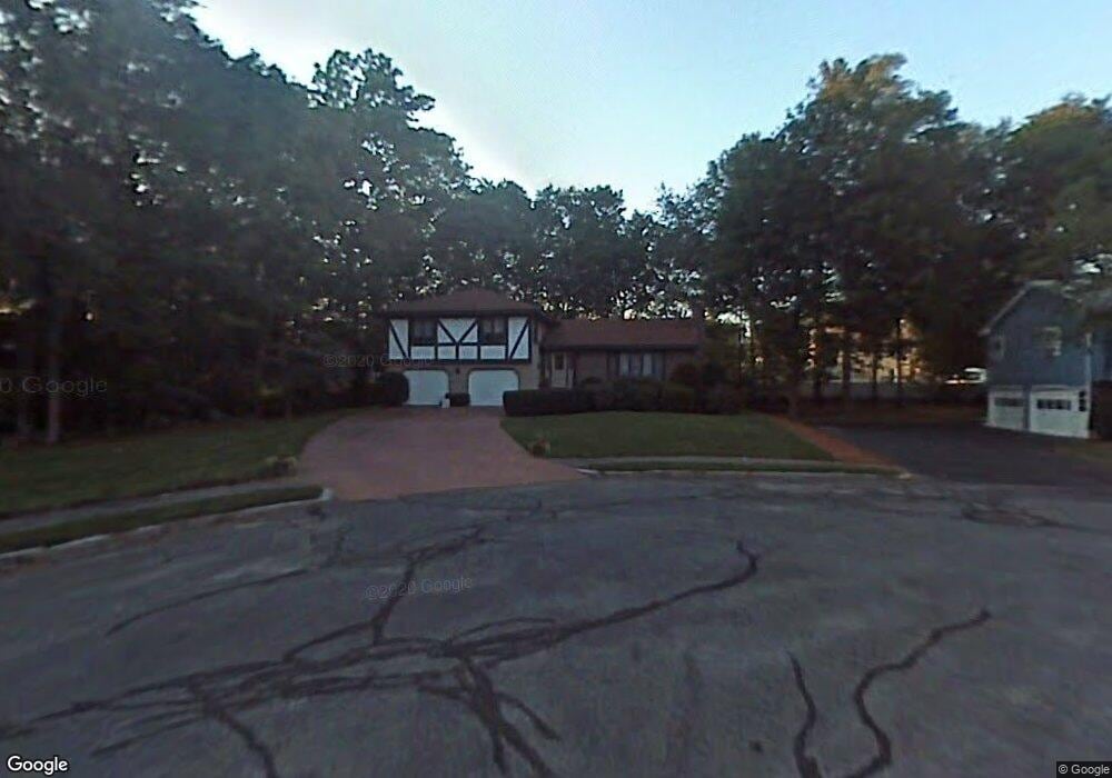 27 Jackson Ln, Wakefield, MA 01880 - photo 1