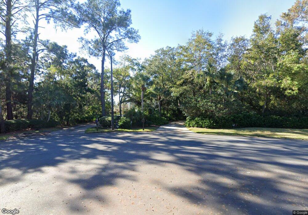 324 Dunbarton Dr, Saint Simons Island, GA 31522 - photo 1