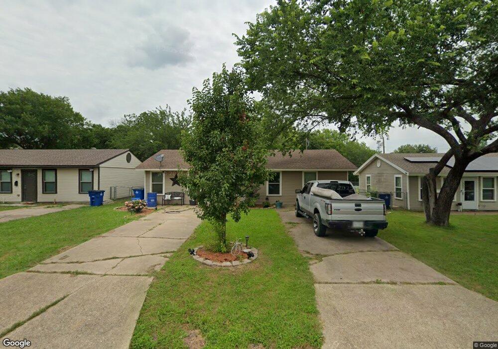 906 S Mckinney St, Ennis, TX 75119 - photo 1