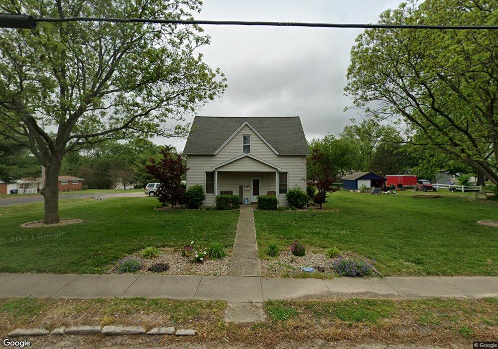 610 W Phillips St, Freeburg, IL 62243 - photo 1