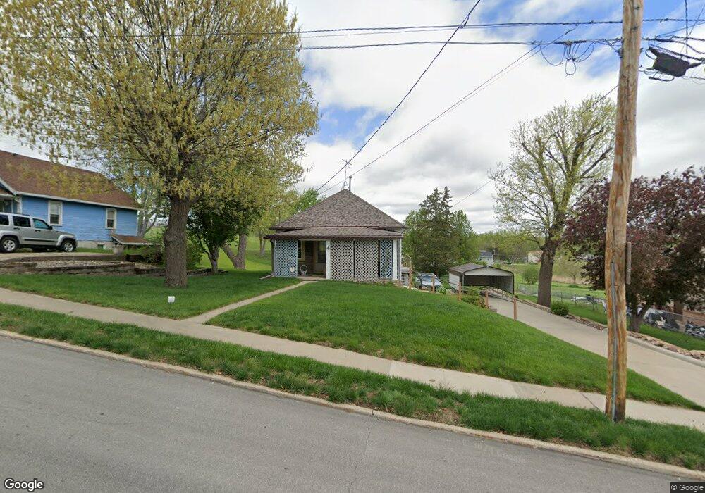 4 E Porter Ave, Des Moines, IA 50315 - photo 1