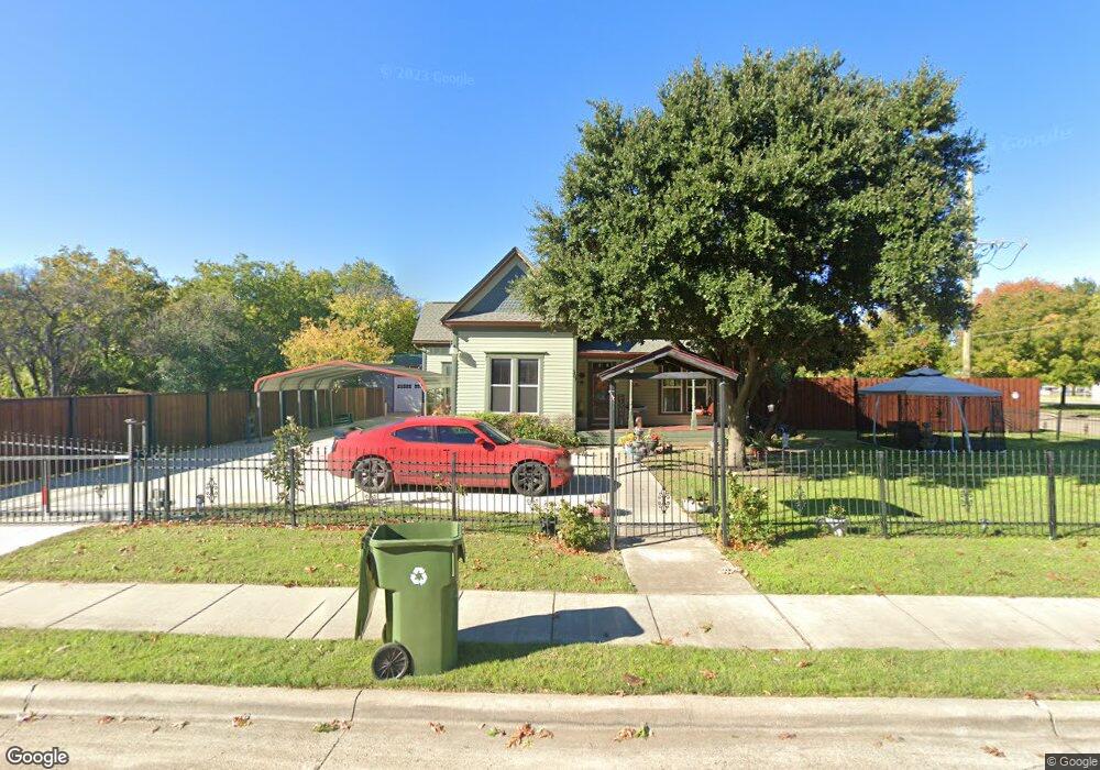 301 SW 4th St, Grand Prairie, TX 75051 - photo 1