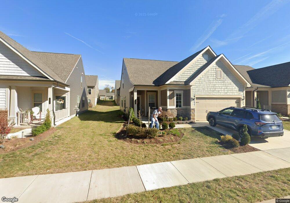 21907 Hawksbill High Cir, Sterling, VA 20164 - photo 1