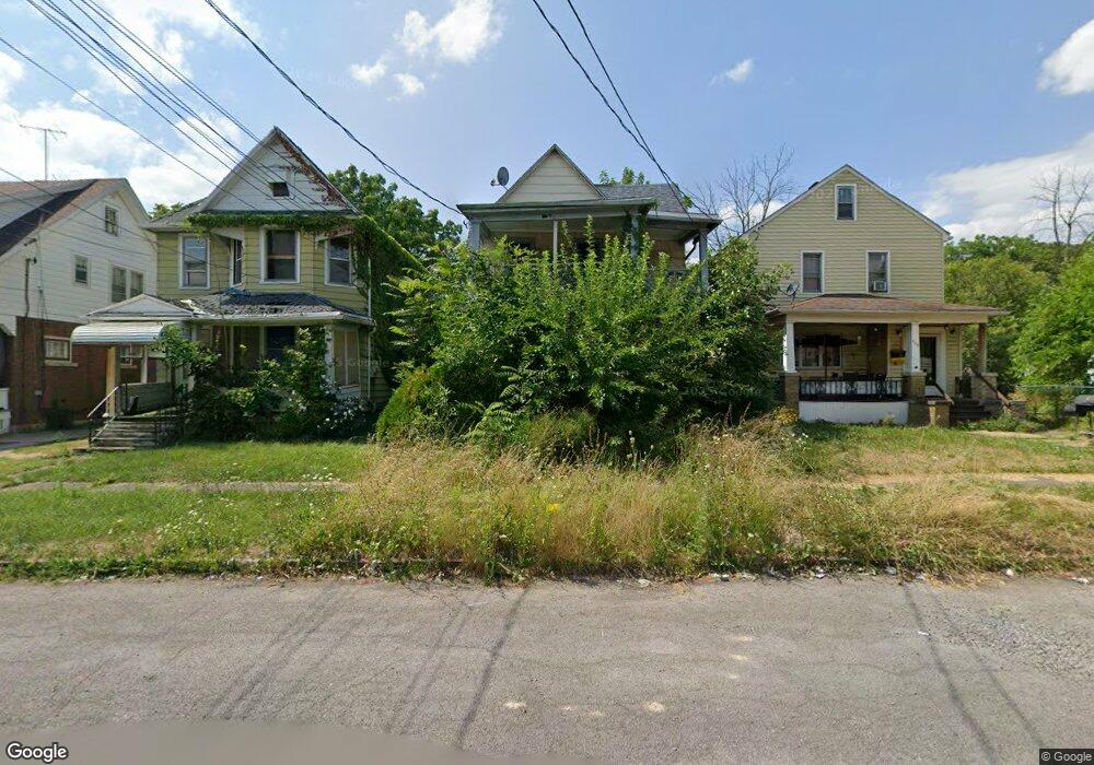 754 16th St, Niagara Falls, NY 14301 - photo 1