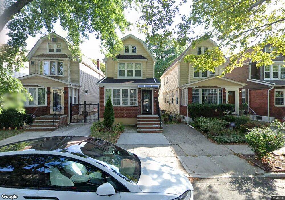 6822 Manse St, Forest Hills, NY 11375 - photo 1