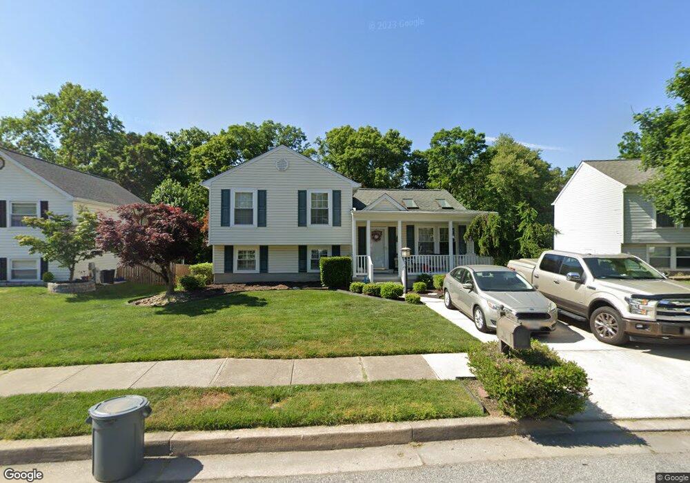 10 Yew Rd, Essex, MD 21221 - photo 1