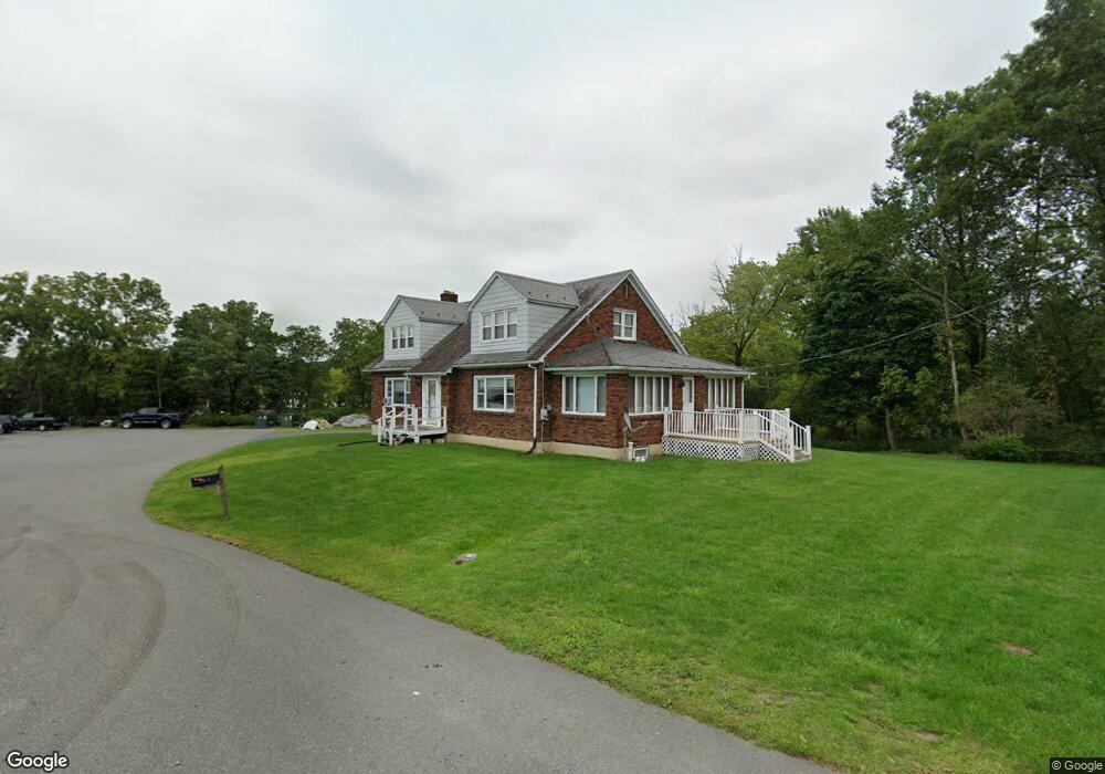 1218 Bayberry Rd, Pen Argyl, PA 18072 - photo 1