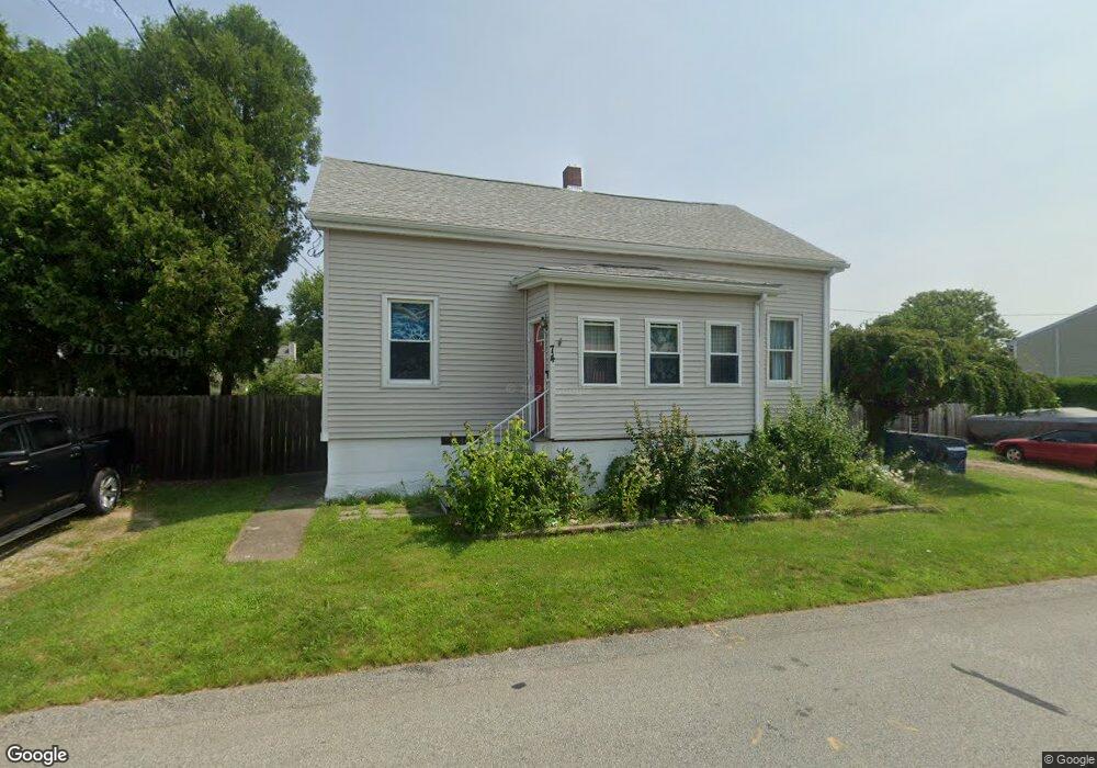 74 Center St, South Dartmouth, MA 02748 - photo 1