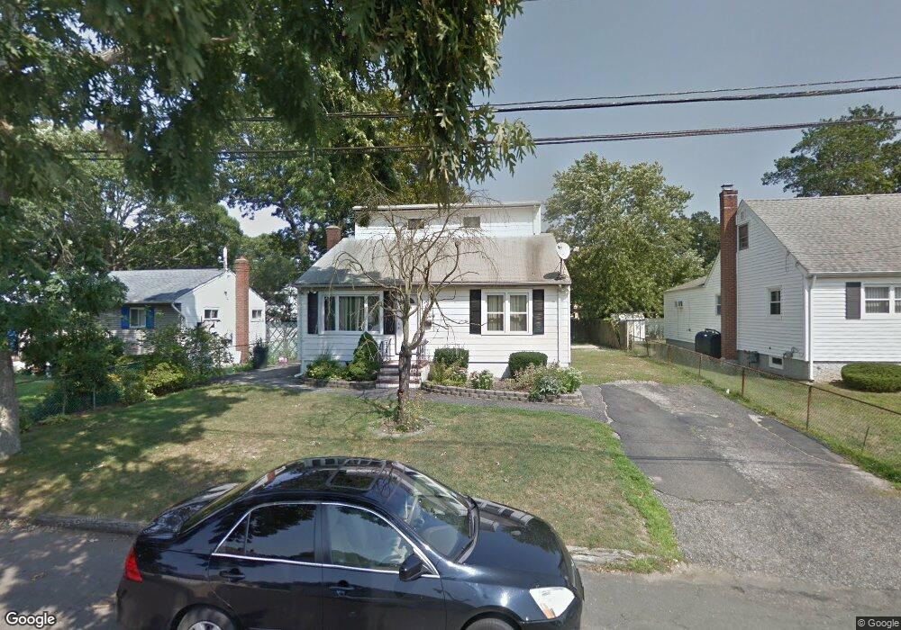 190 Waldo St, Copiague, NY 11726 - photo 1