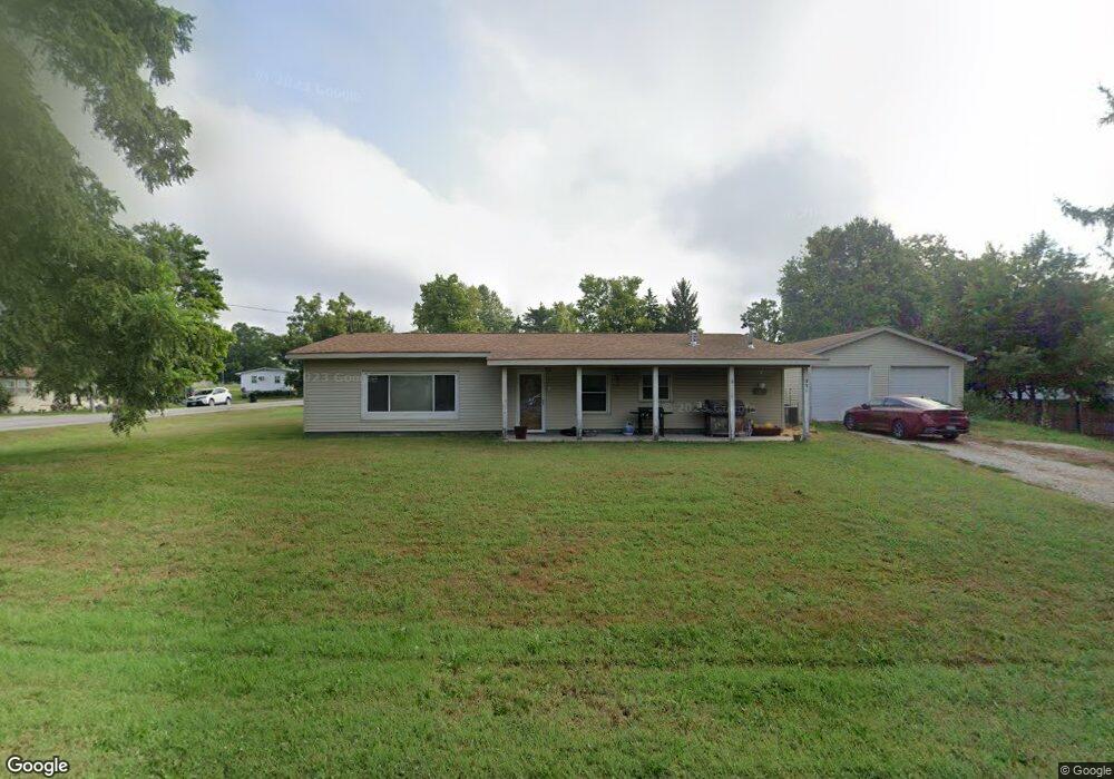 351 W Washington St, Virginia, IL 62691 - photo 1