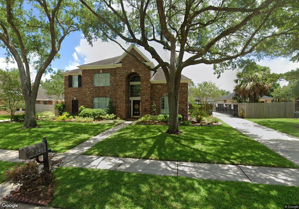 1409 Buttonwood Dr, Friendswood, TX 77546 - photo 1