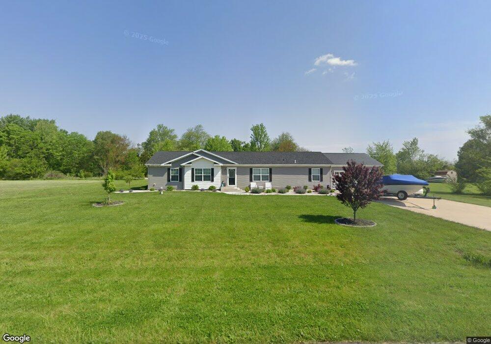 209 E Elm St, Sweetser, IN 46987 - photo 1