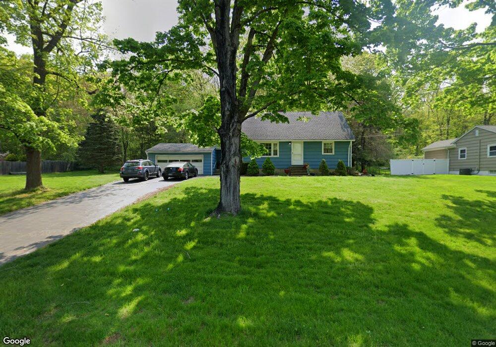 207 Stevenson Rd, Fairfield, CT 06825 - photo 1