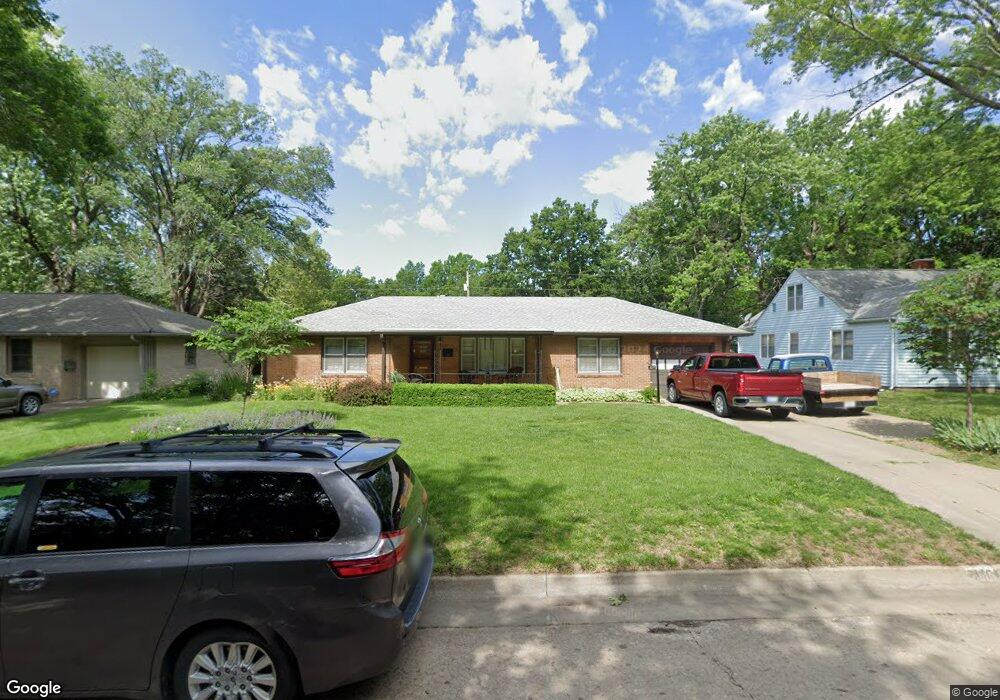 1815 SW High Ave, Topeka, KS 66604 - photo 1