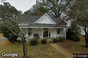 207 Crocker St, Pine Level, NC 27576