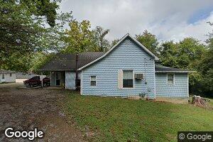 260 W Market St, Cave In Rock, IL 62919