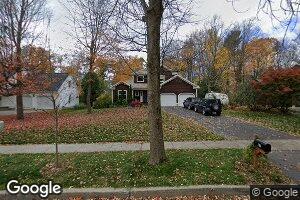 57 Nottingham Ln, Burlington, VT 05408