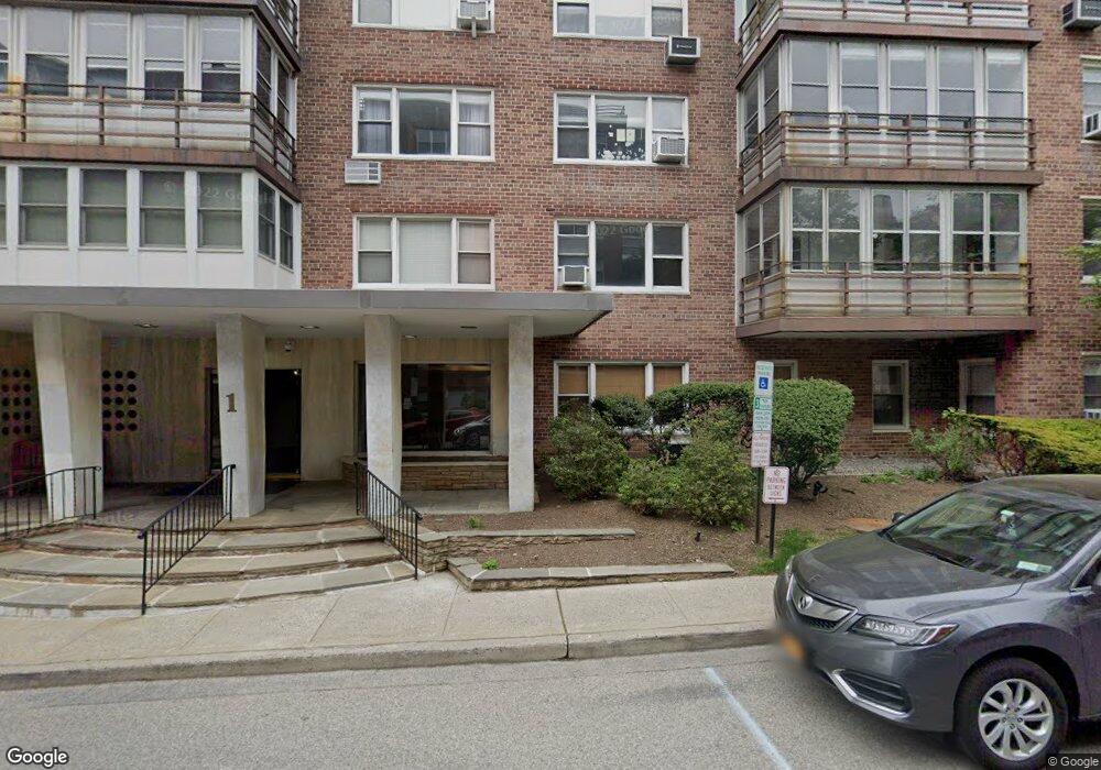 3 Washington Square unit 5G, Larchmont, NY 10538 - photo 1