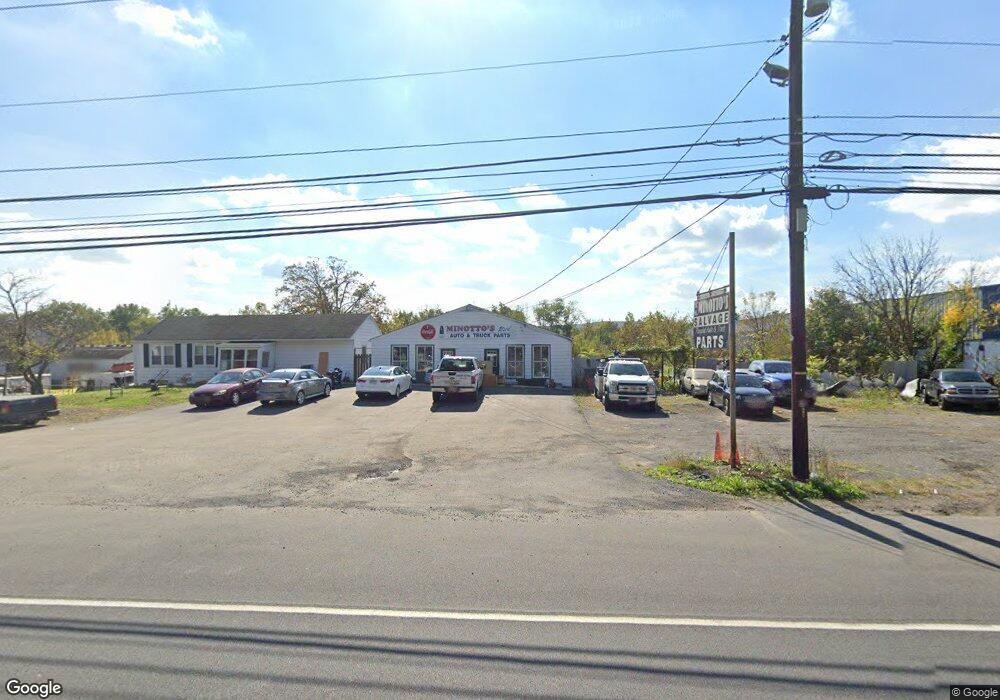 1496 Benjamin Franklin Hwy, Douglassville, PA 19518 - photo 1