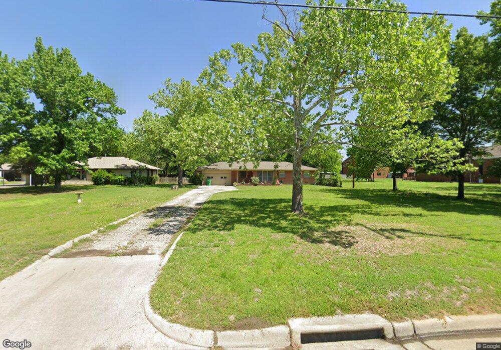 1807 E California St, Gainesville, TX 76240 - photo 1