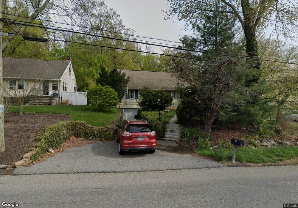 327 Hallocks Mill Rd, Yorktown Heights, NY 10598 - photo 1