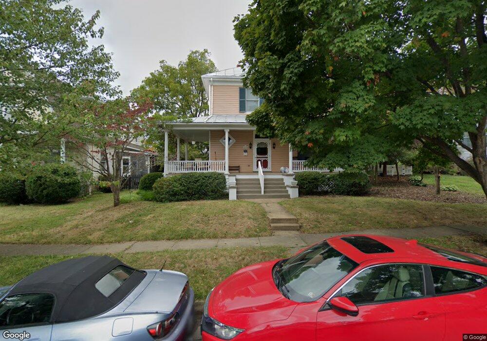 569 Maple Ave, Waynesboro, VA 22980 - photo 1