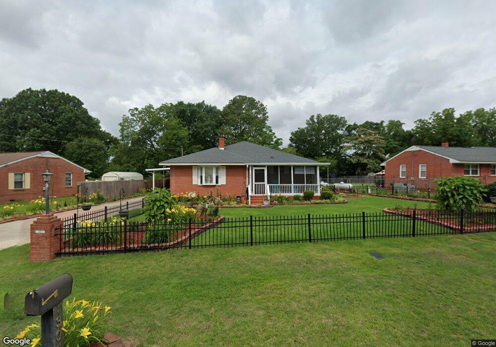 306 Durant Dr, Fayetteville, NC 28304 - photo 1