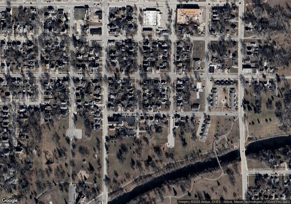 409 1st St SE, Austin, MN 55912 - photo 1