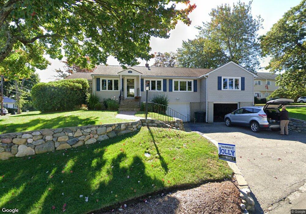 484 Russell St, Woburn, MA 01801 - photo 1