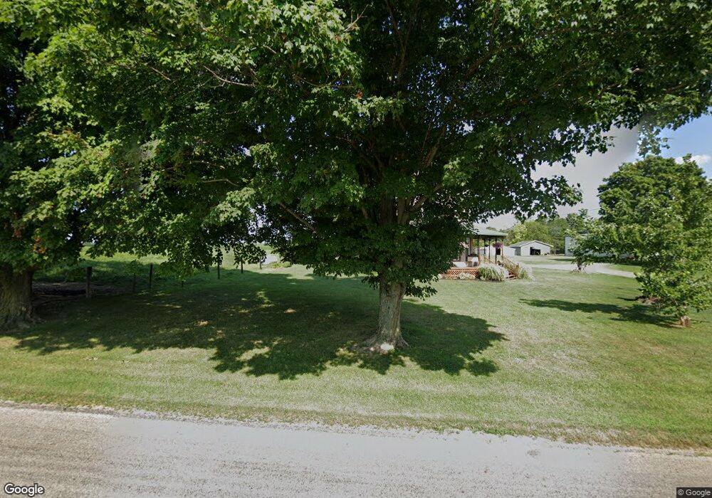 1059 S Stringtown Rd, Covington, IN 47932 - photo 1