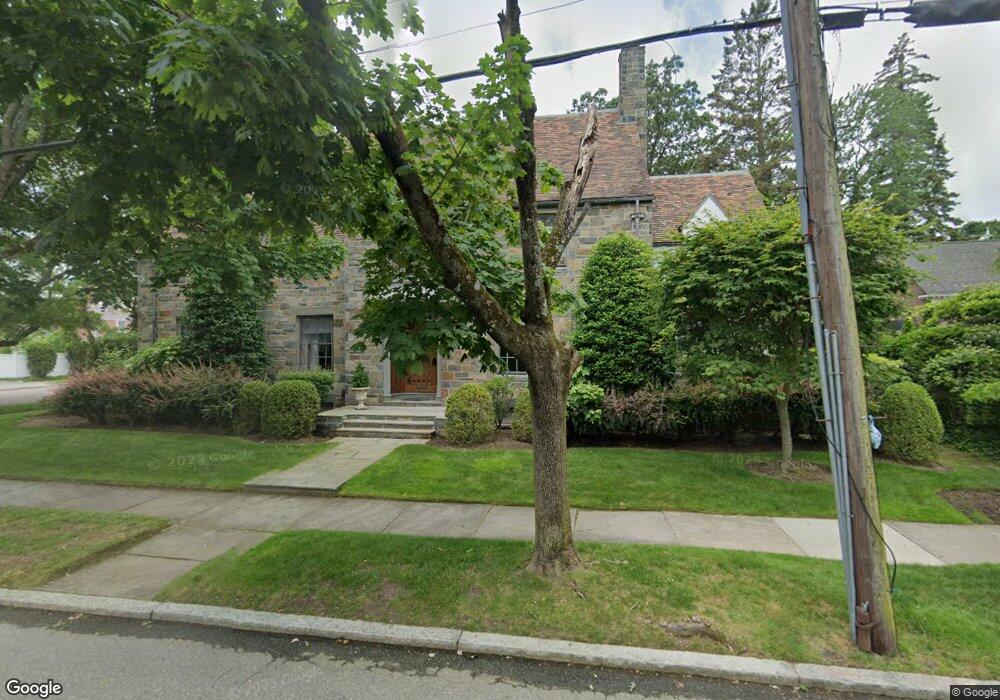 546 Cole Ave, Providence, RI 02906 - photo 1