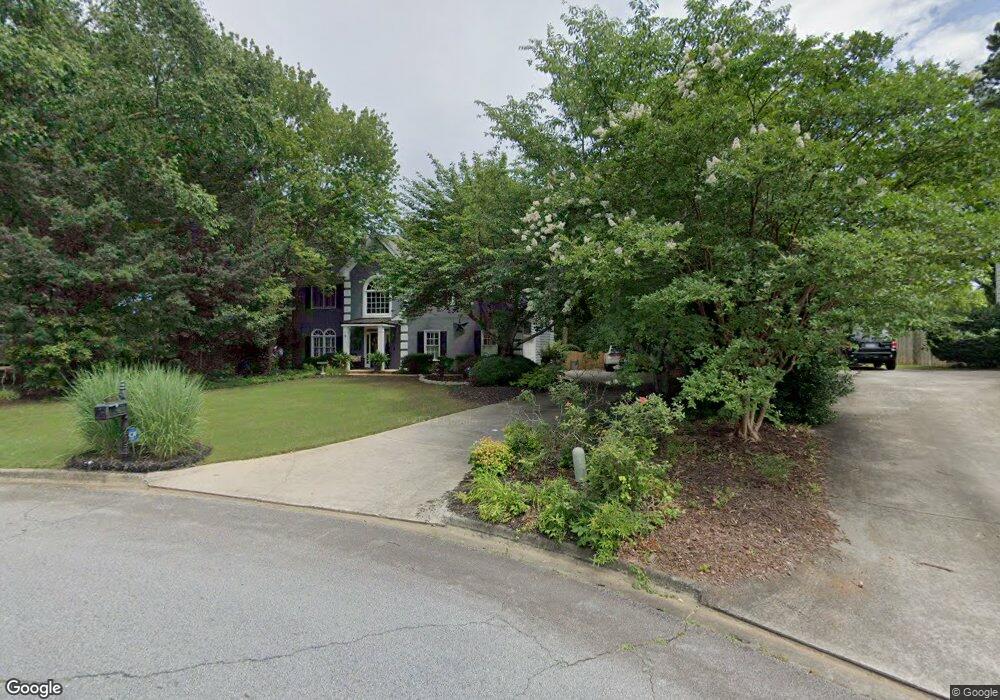 2020 Huntwick Ln, Roswell, GA 30075 - photo 1